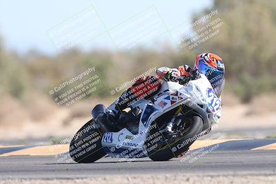 media/Nov-02-2025-CVMA (Sun) [[337aff29ab]]/Race 8-Formula Lightweight Twins Shootout/